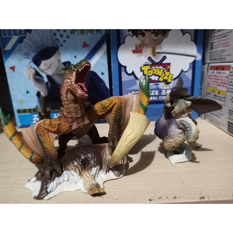 Monster Hunter Figure DX Statue Model Tigrex and Lagombi set Shopee