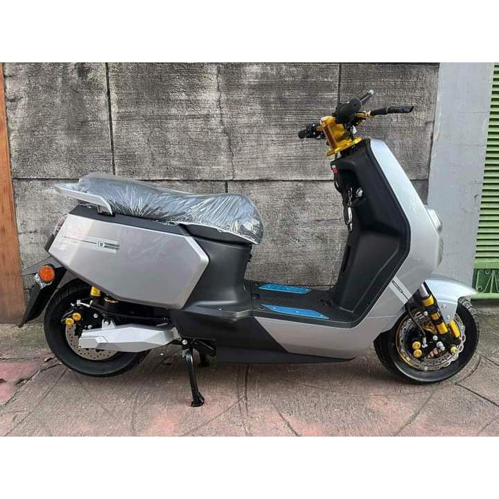 BRAND NEW SUPER SCOTTS H1 V2 2WHEELS ESCOOTER (KESO INSPIRED) Shopee