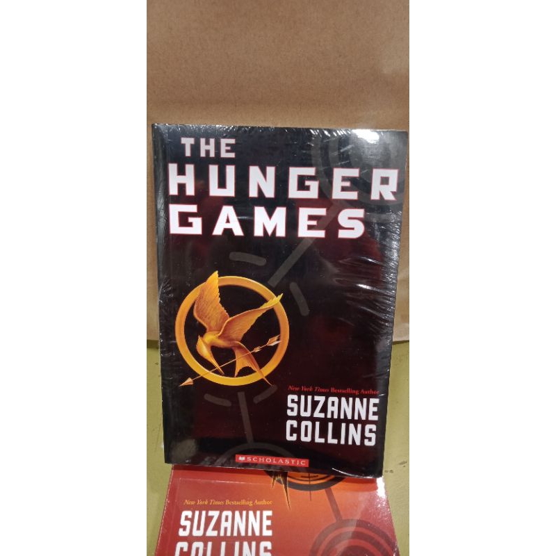 THE HUNGER GAMES BY SUZANNE COLLINS | Shopee Philippines