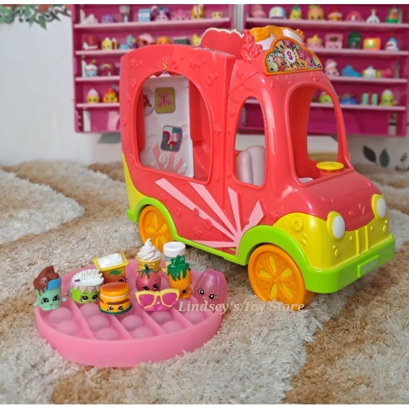 Shopkins store smoothie truck