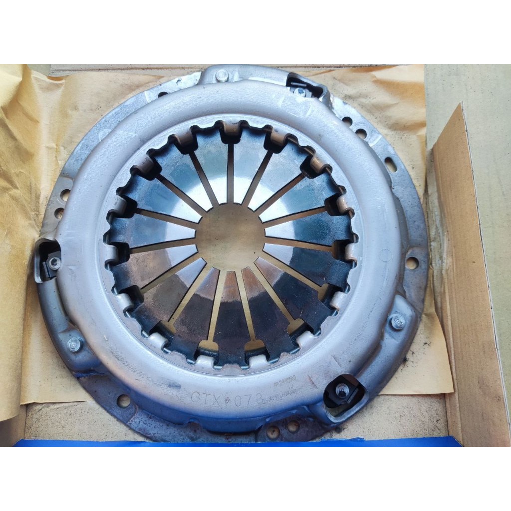 aisin-japan-clutch-cover-pressure-plate-ctx-073-31210-20270-tamaraw-l