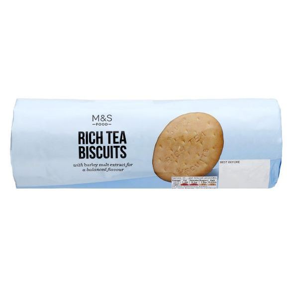 Marks and Spencer Rich Tea Biscuits 300g. Delight in the timeless elegance of British tea