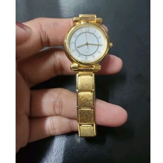 Elle on sale paris watch