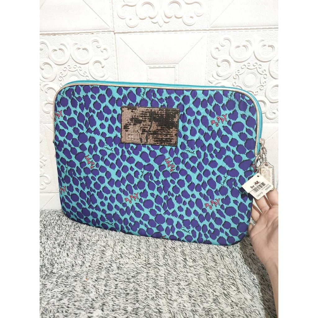 Coach Poppy laptop sleeve / pouch (Original Brandnew) Shopee Philippines