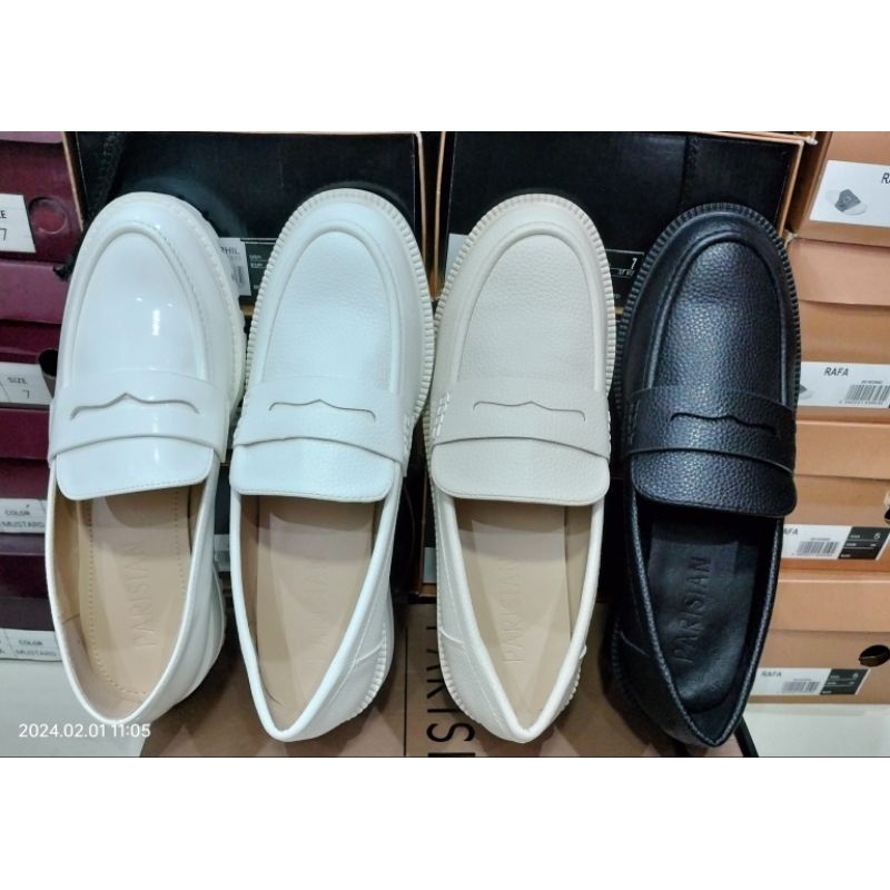ORIGINAL PARISIAN WOMEN'S LOAFERS IN WHITE, BEIGE AND BLACK | Shopee ...