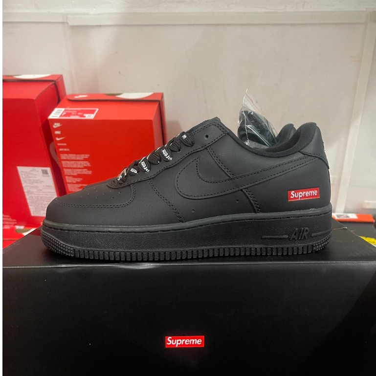 Supreme x Nike Air Force 1 Low cut Street Sports Skate Shoes Casual