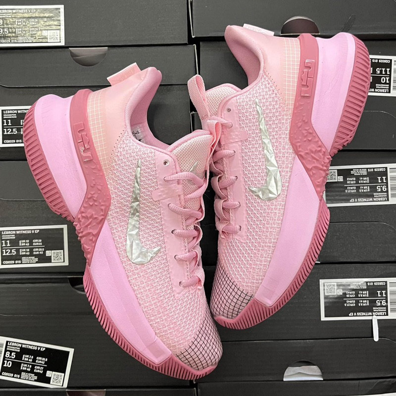 Nike lebron cheap 13 Pink