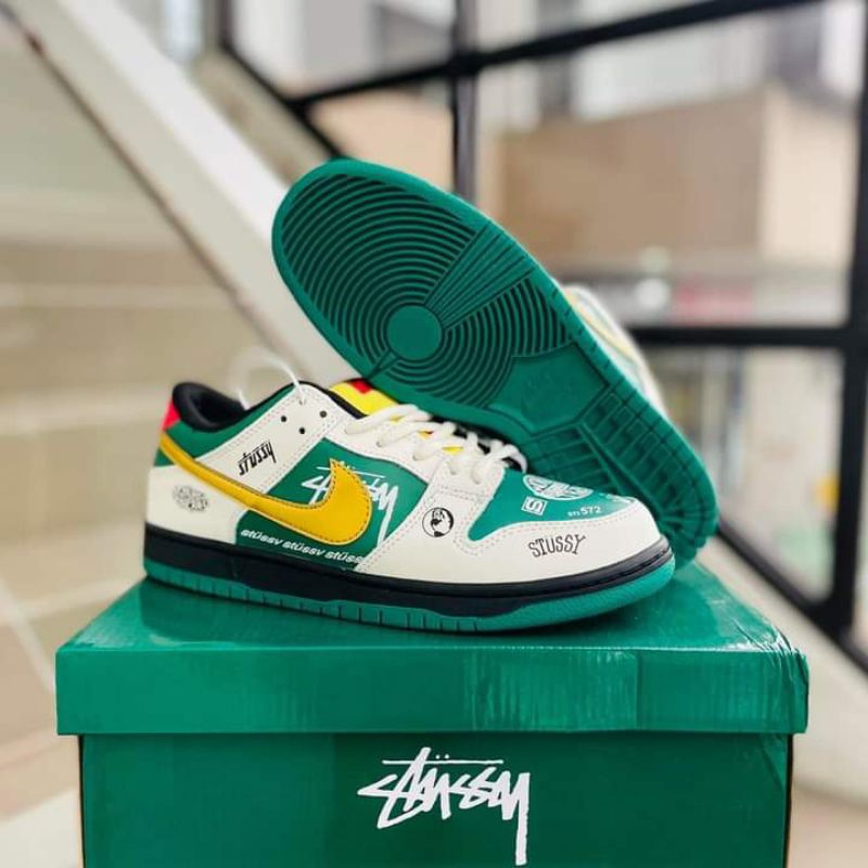 stussy nike sb dunk
