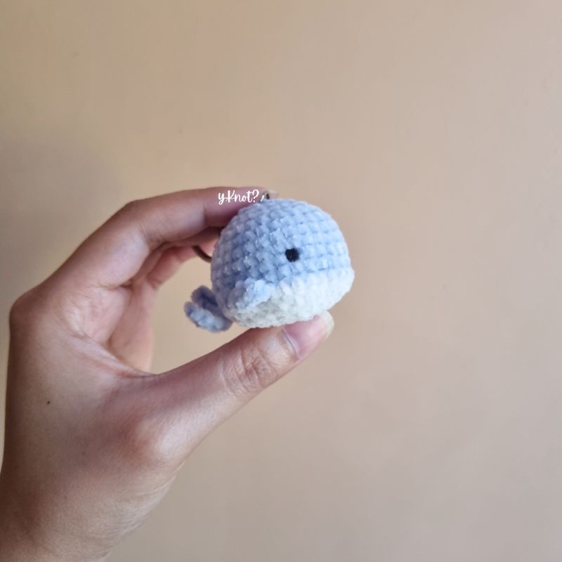 Crochet Kissing Whale Keychain Couple Bestfriend keychain