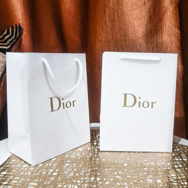 Christian dior paper online bag