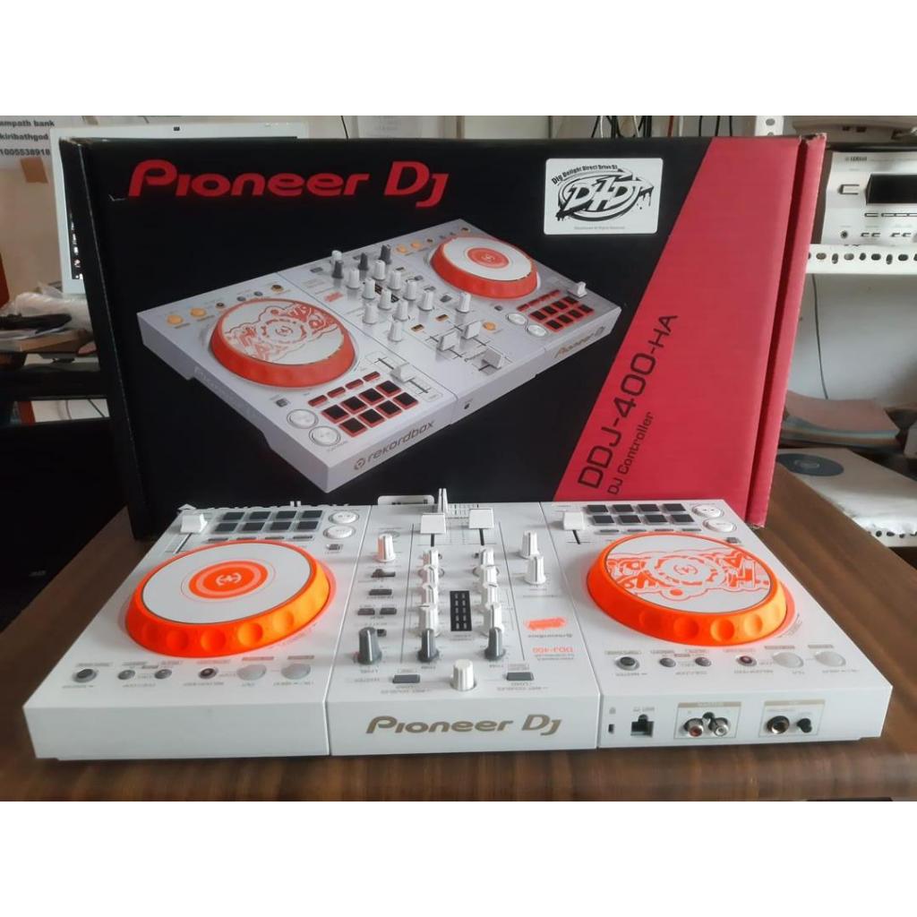 Case ddj 400  Techno music, Girl dj, Dj