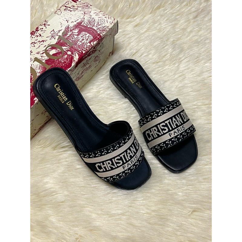 H368 NEW TOP GRADE SANDALS CHRISTIAN D WITH BOX | Shopee Philippines