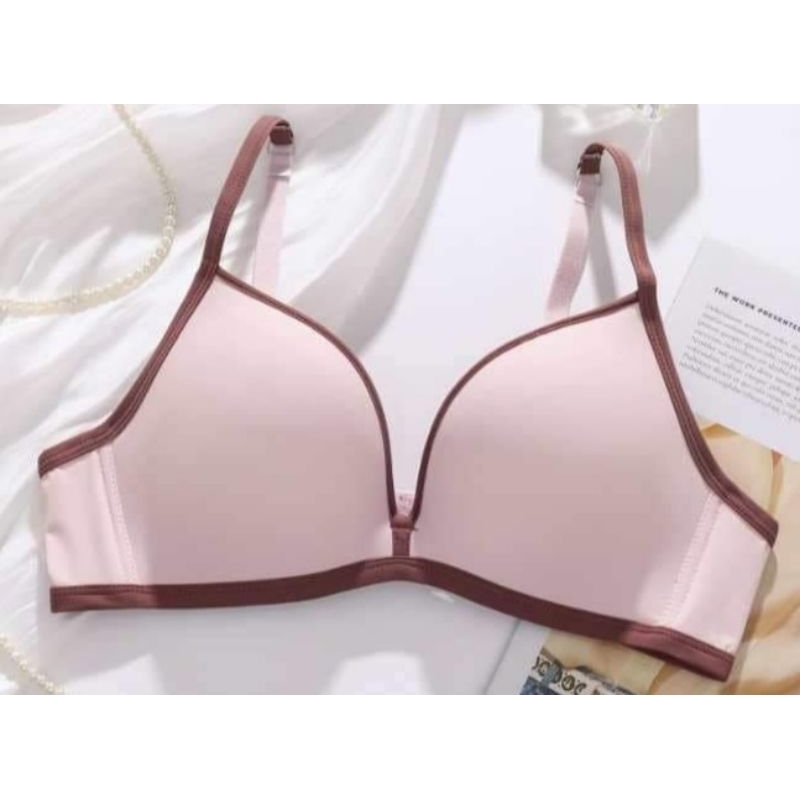 No wire thin pads bra soft cap triumph onhand sizes 34 to 38capA&B ...