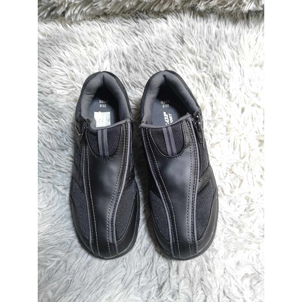 Dunlop slip on shoes deals