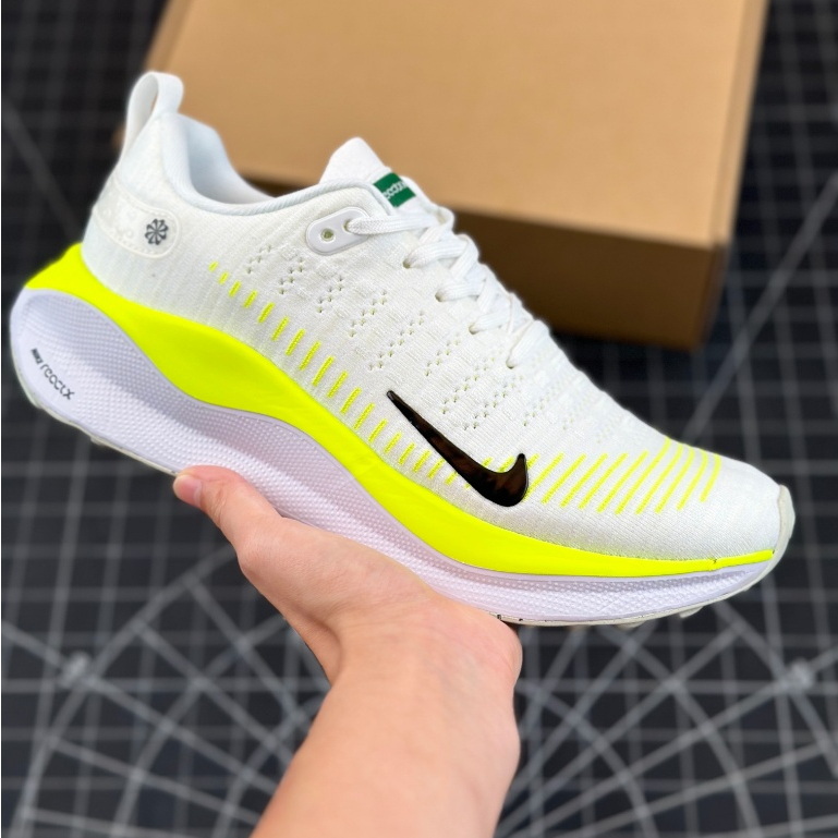 Nike Reacr Infinity Run Flyknit 4 