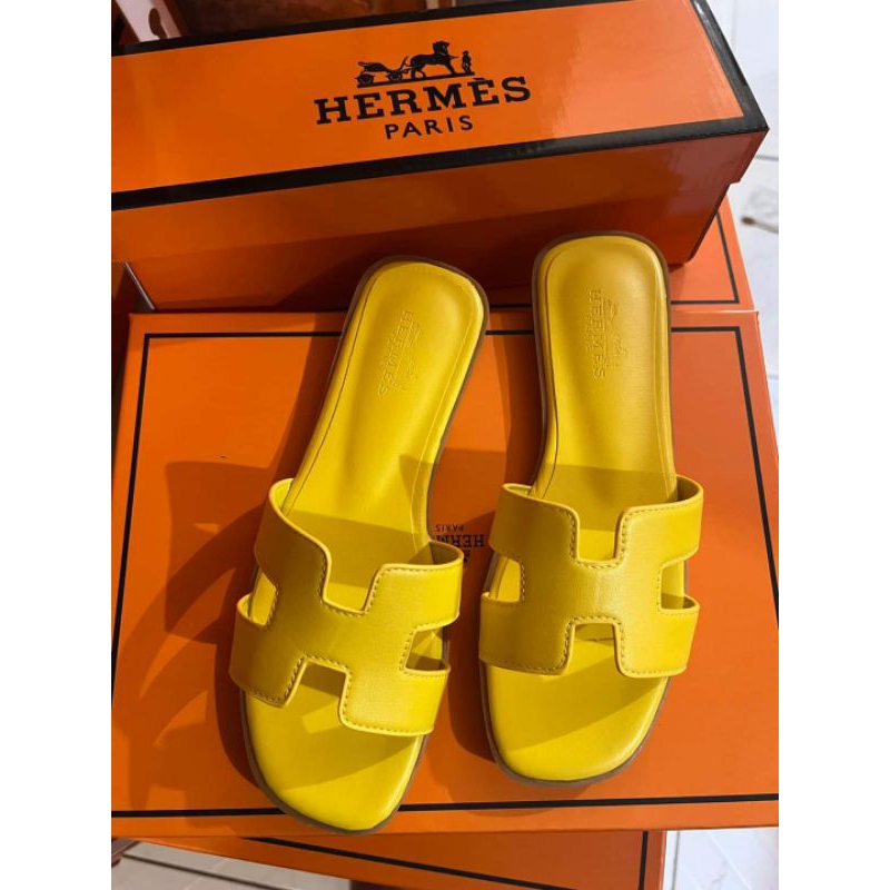 Top Grade Hermes Flat Sandals A Stylish Step Forward