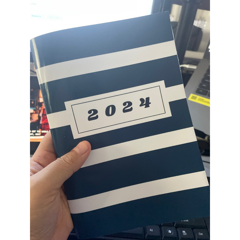 AESTHETIC CHRISTMAS GIFT IDEA; 2024 MINIMALIST MONTHLY PLANNER; GOAL