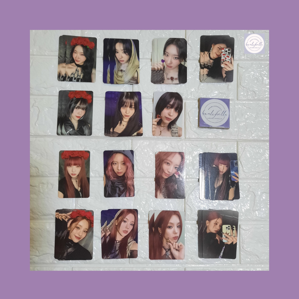 Yuna Official Photocard Itzy Born To Be Limited Version