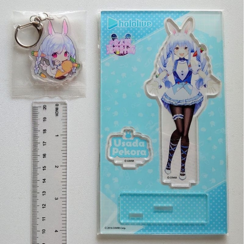 Hololive Acrylic Stand + Acrylic keychain (Usada Pekora) - Official ...