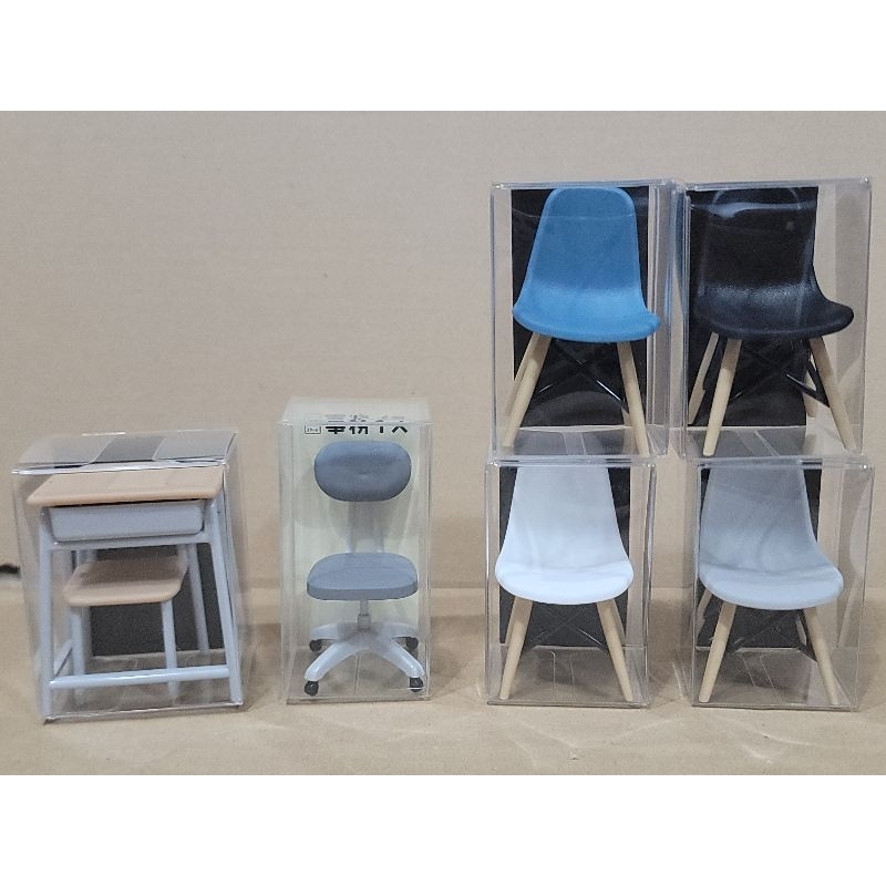 MINIATURE DISPLAY: SCHOOL DESK COMPUTER OR OFFICE CHAIR / STOOL ...
