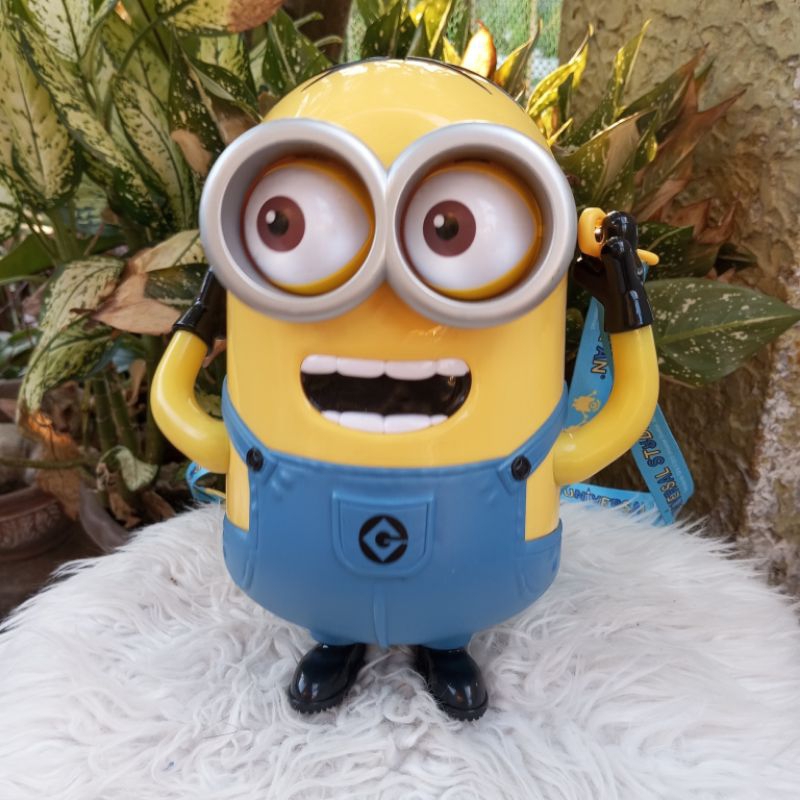 USJ Despicable Me BOB The Minion Collectible Popcorn Bucket | Shopee ...