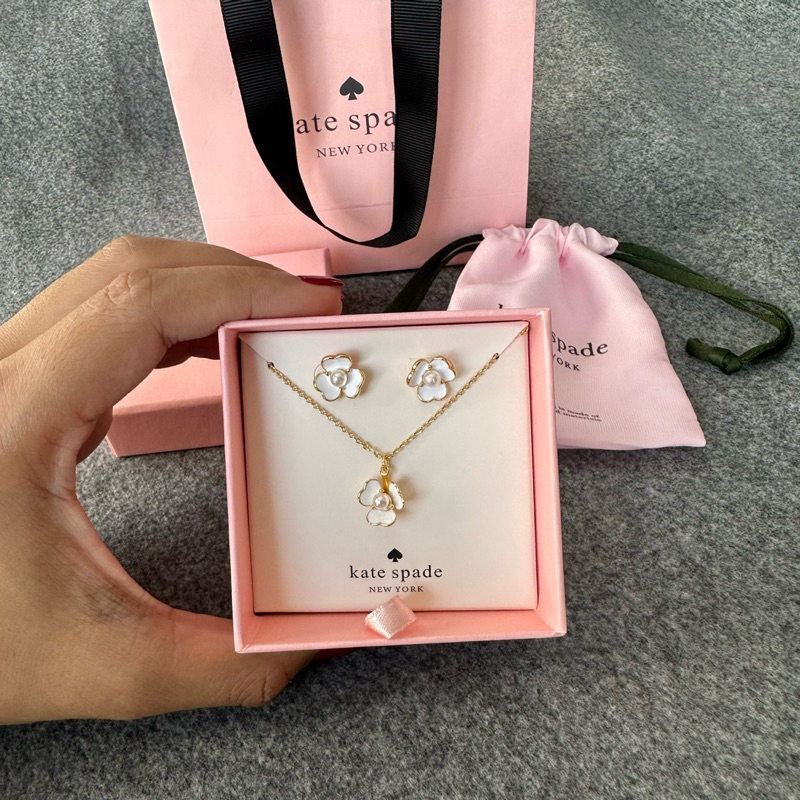 Kate Spade deals SET Earrings & necklace