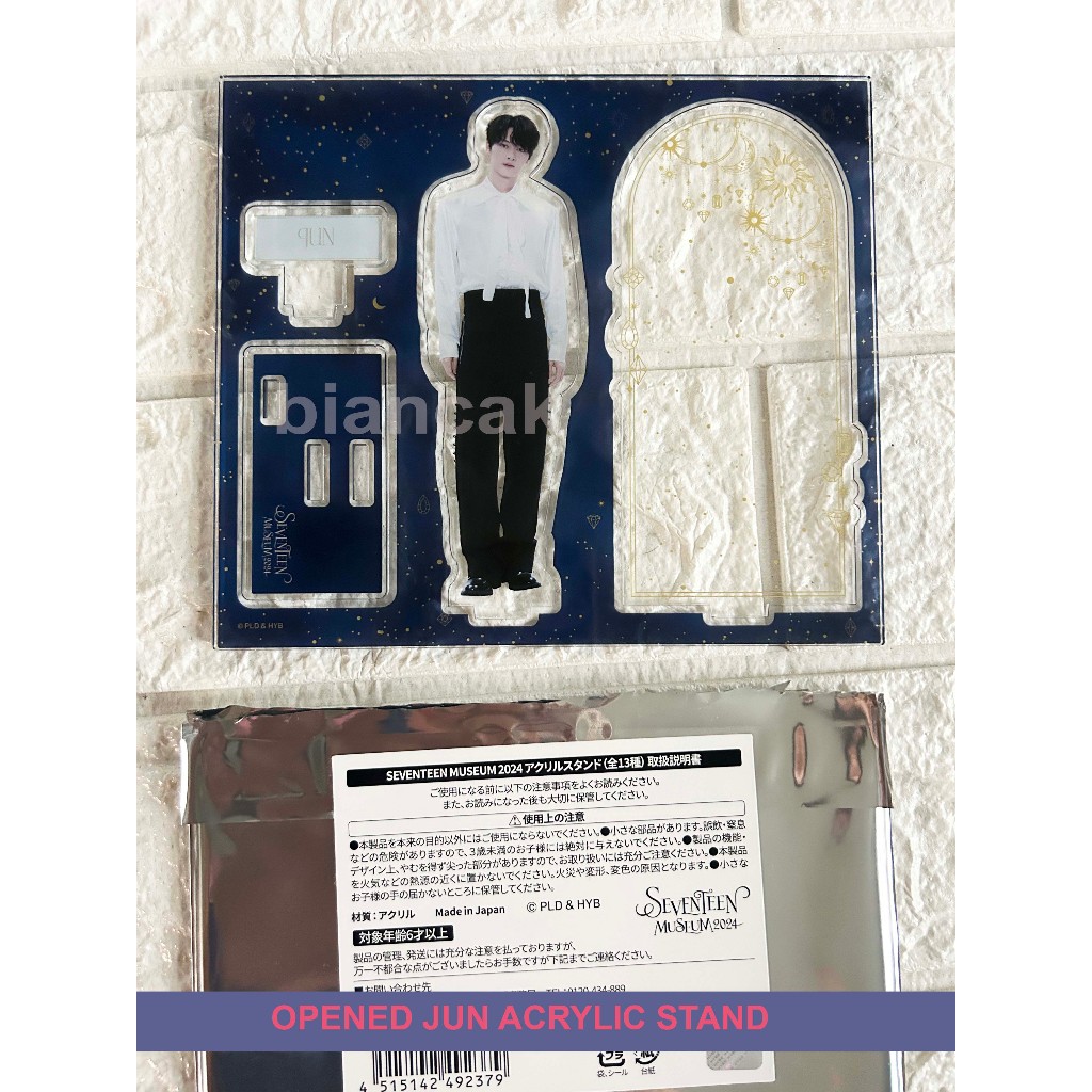OFFICIAL SEVENTEEN MUSEUM 2024 ACRYLIC STAND SEVENTEEN JUN PIN