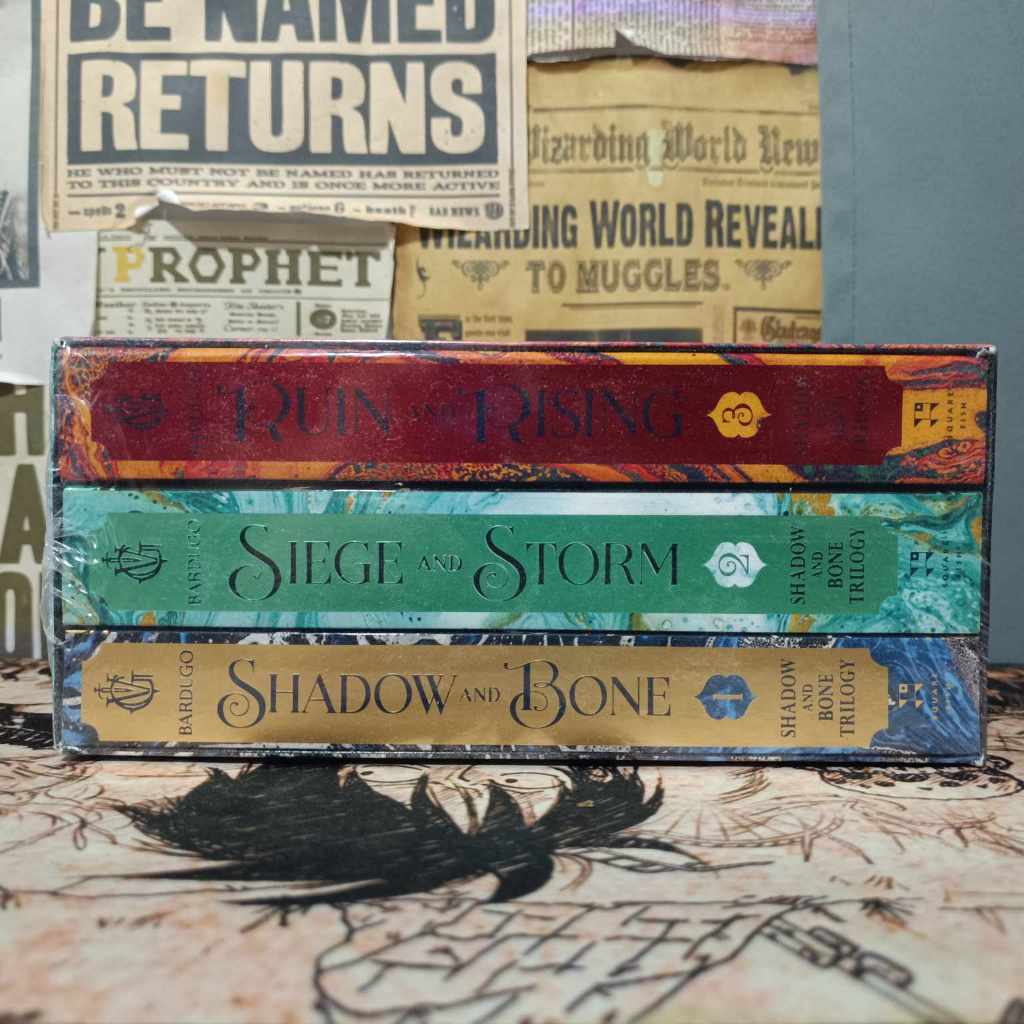 [Sealed PB] The Grisha Trilogy by Leigh Bardugo - Shadow and Bone ...