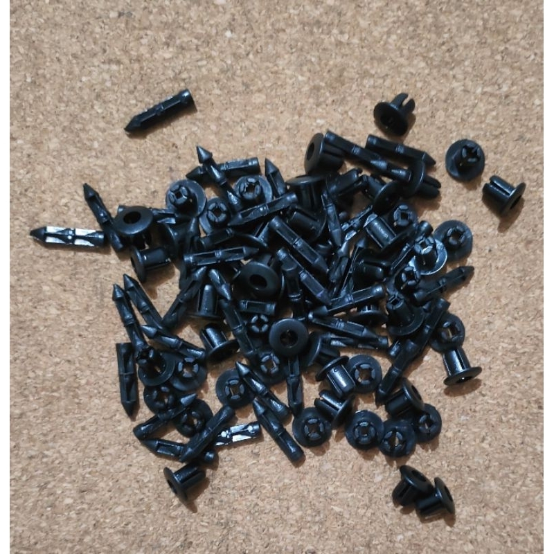 Plastic Rivets for Yamaha NmaxV1/V2, AeroxV1/V2, R15, R13, Sniper, Adv ...
