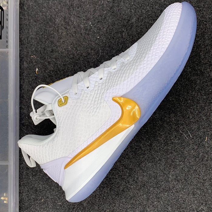 mamba focus basketball shoes