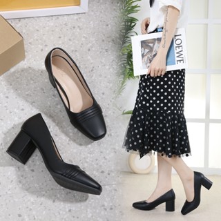 Bata Court shoes with 5cm( height) heels, Women's Fashion, Footwear, Heels  on Carousell