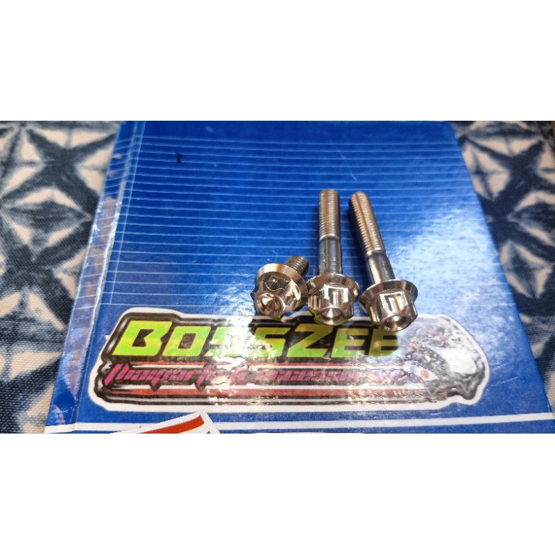 Honda Click 125/150 gear oil bolt CNC gear type (sold as set) Shopee