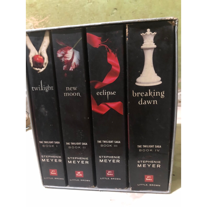 Twilight box set . | Shopee Philippines