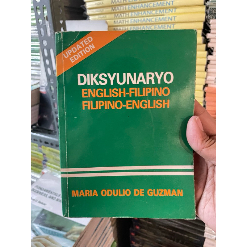 DIKSYUNARYO ENGLISH-FILIPINO FILIPINO-ENGLISH MARIA ODULIO DE GUZMAN ...