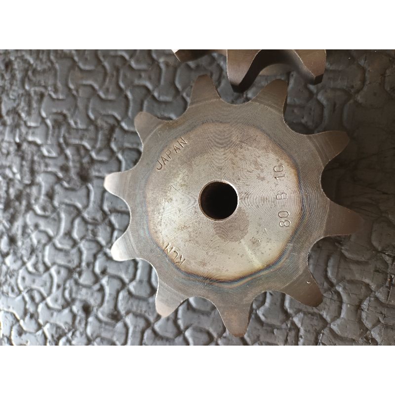 thumbnail image 2 of #80 Chain Sprocket – 11 Tooth, Type B Hub, 1-1/4" Bore, Heat Treated – 80B11H 2 of 6