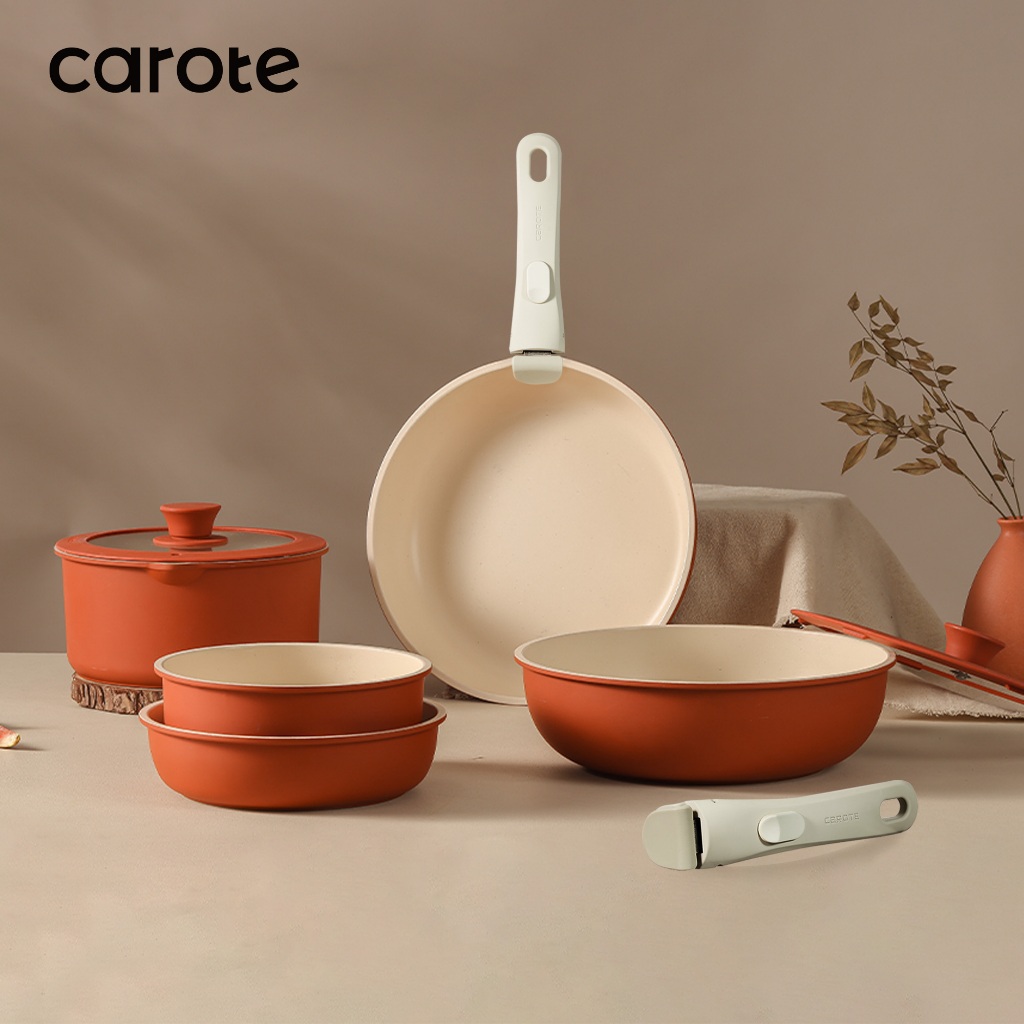 CAROTE Non Stick Frying Pan Red Removable Handles 11 Piece Cookware Set