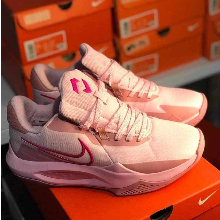 colorway basketball shoes