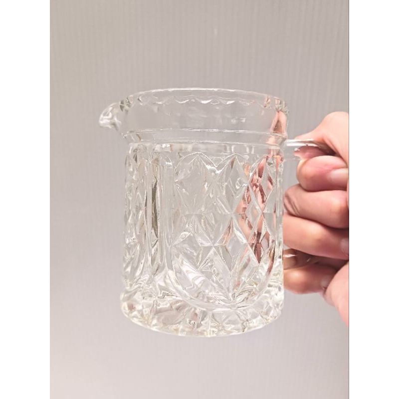 Natural Home Gravy Pourer With Plate 500ml in White Speckle main image 1