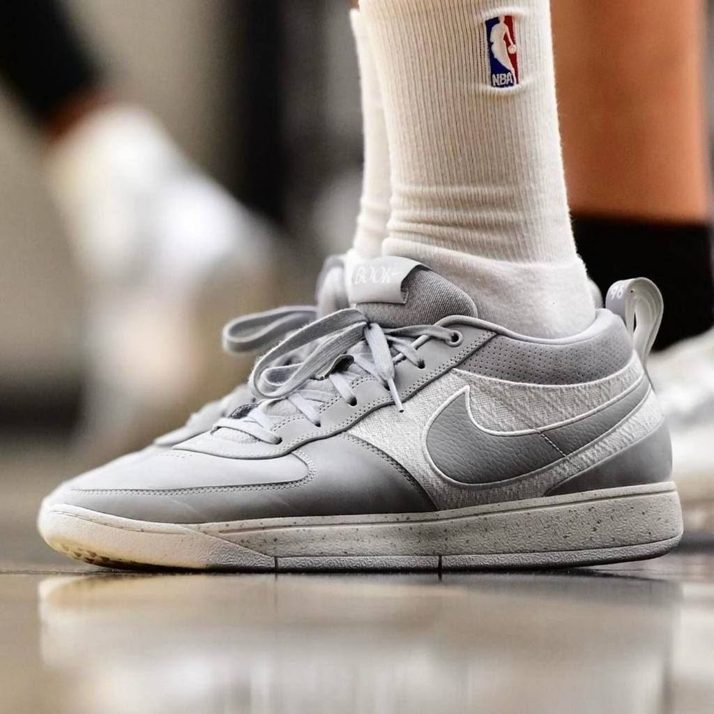 dbook shoes