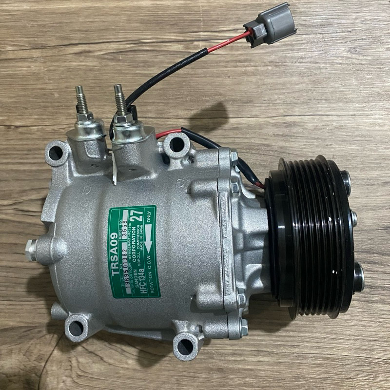 コンプレッサー compressor CSー3 TRSA09 カーエアコンコンプレッサー冷凍コンプレッサー A/C