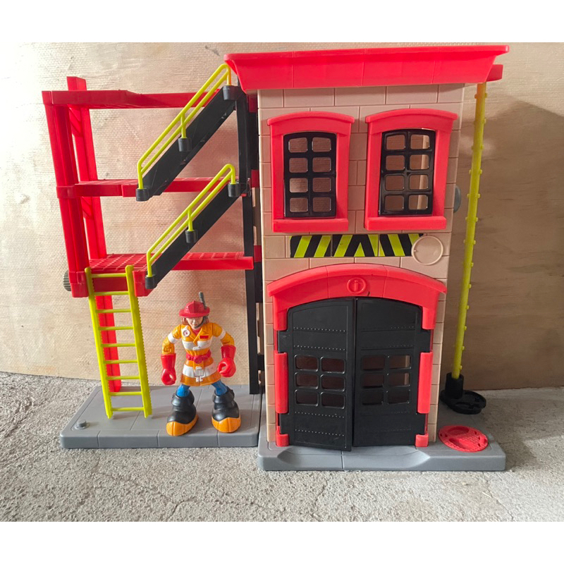 FisherPrice Imaginext Fire and Rescue House Fire Station Playset