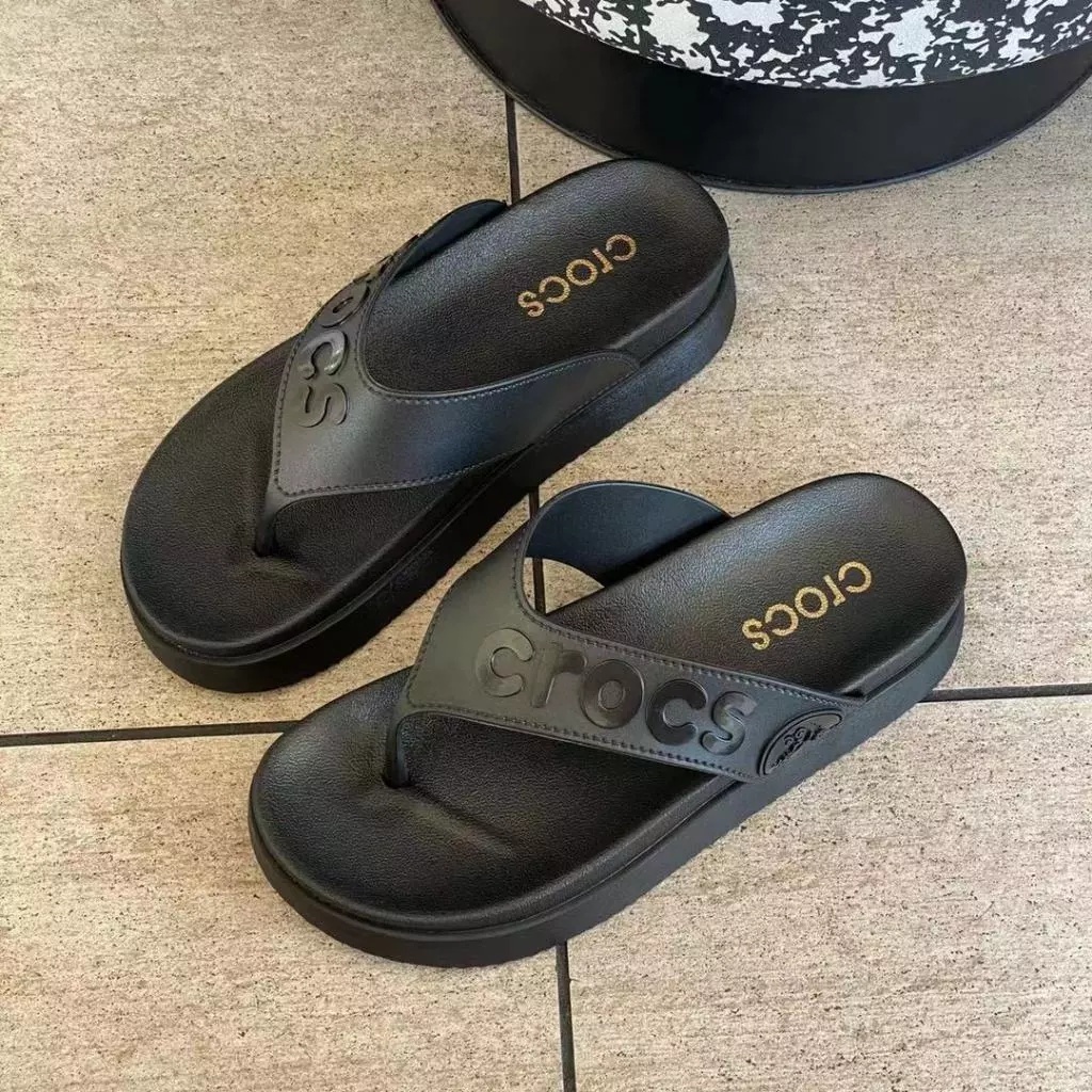 Trendy Fashionable Comfy Classic Crocs Sandals for Women | Shopee ...