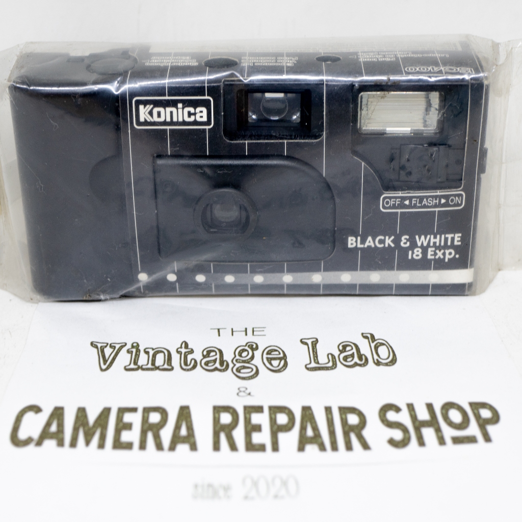 Konica Black and White Disposable 35mm Film Camera (18 exposures