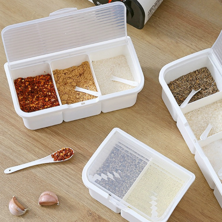 3 in 1 seasoning box Spice seasoning container with accompanying spoon ...