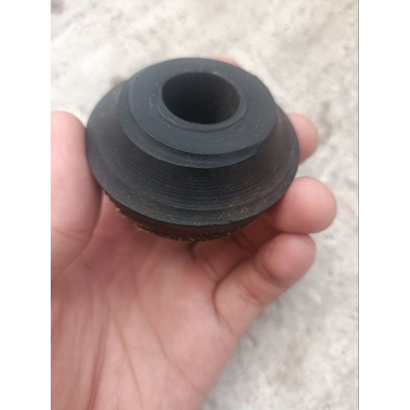 Strut Bar Bushing for L300(lahat ng klase) Heavy Duty gawa sa gulong bg