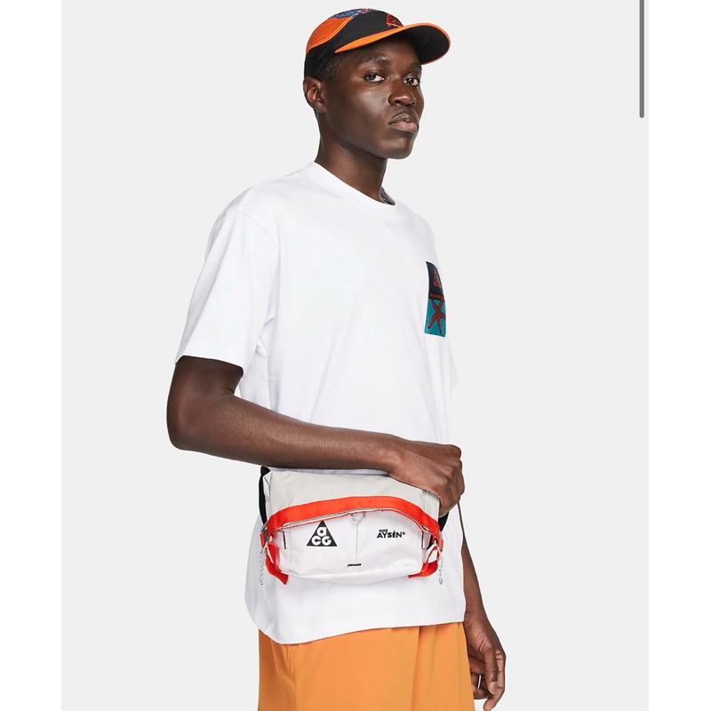 Fanny pack men's nike cheap