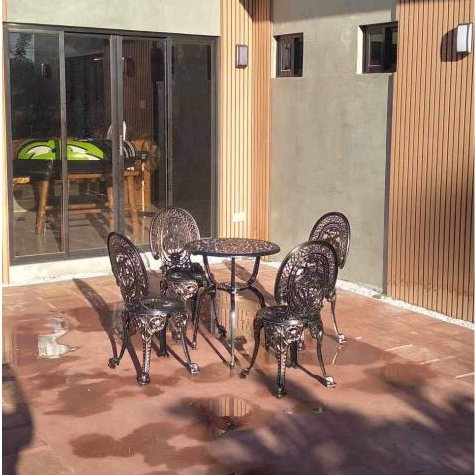 1 TABLE 4 CHAIRS Victorian Style Cast Aluminum Patio with Umbrella Hole
