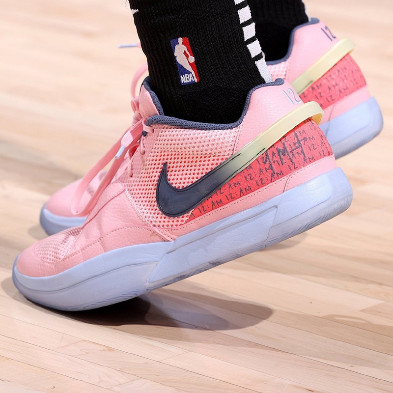 Pink basketball shoes meaning best sale