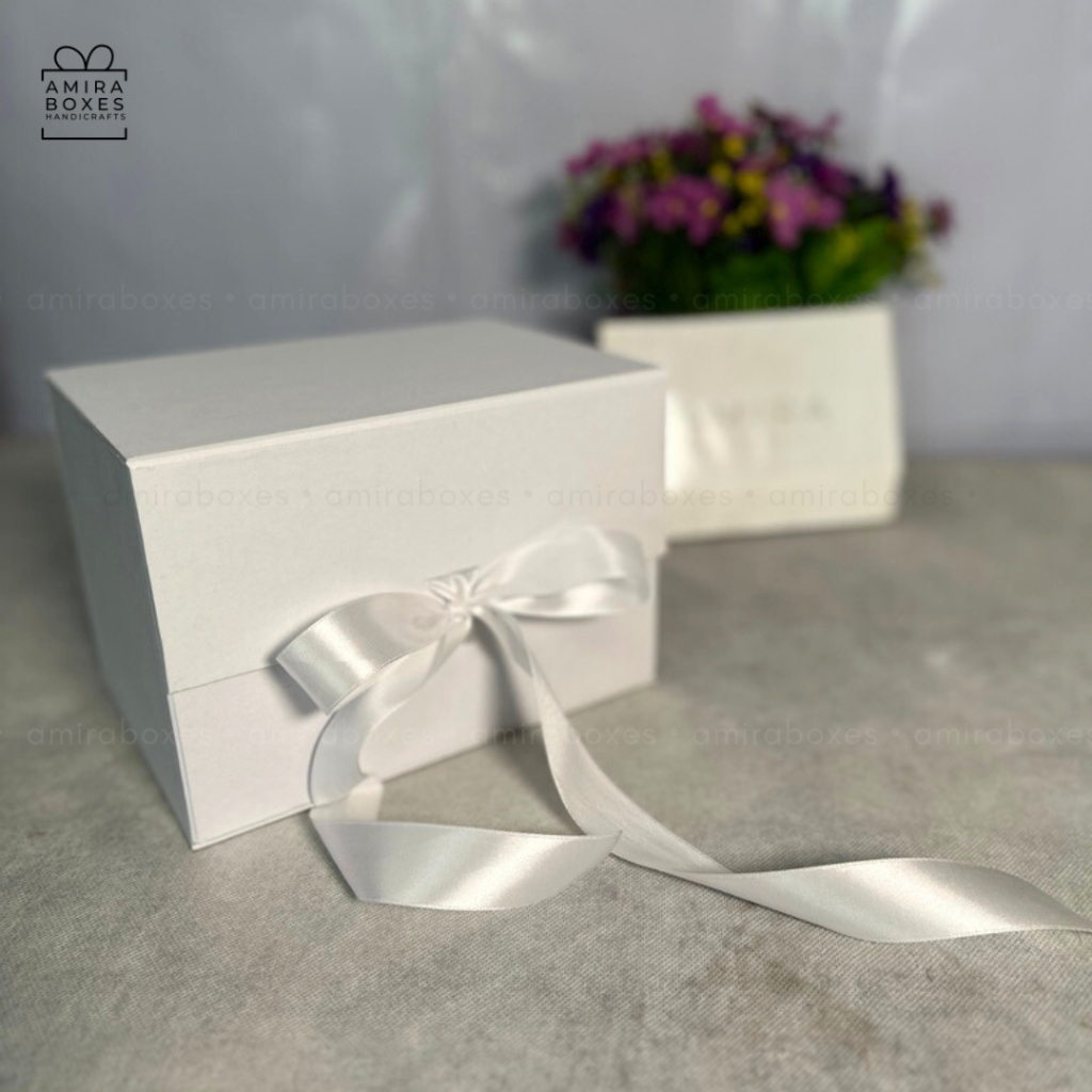 amiraboxes gift box | 8 x 8 x 5.5 inches Flip-top type gift box with ...