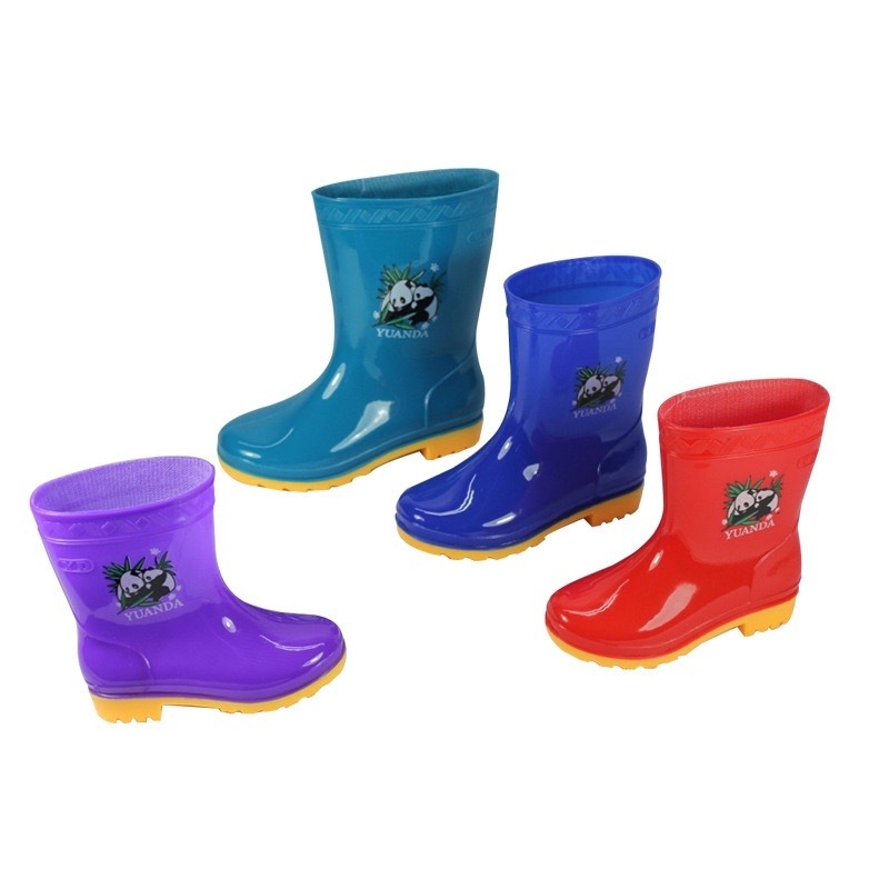 Children's rain boots with wide round toe design Children's rain boots ...